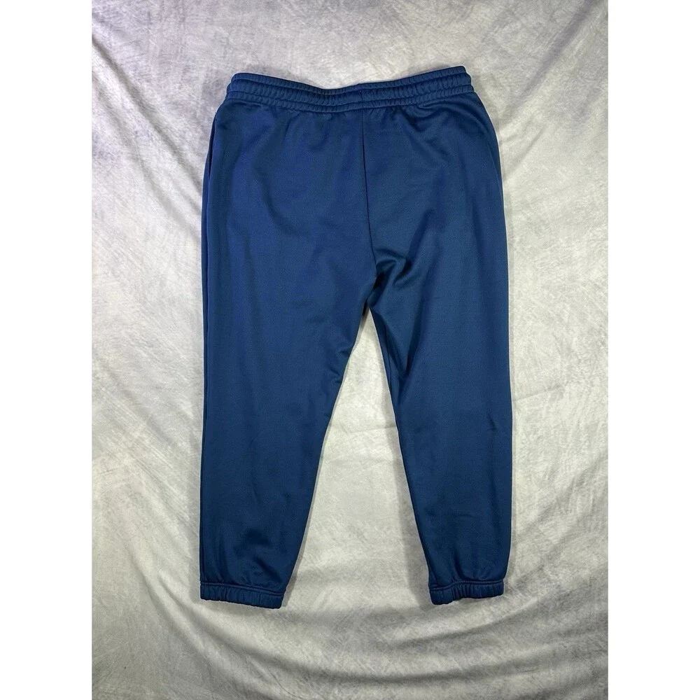 Nike women therma